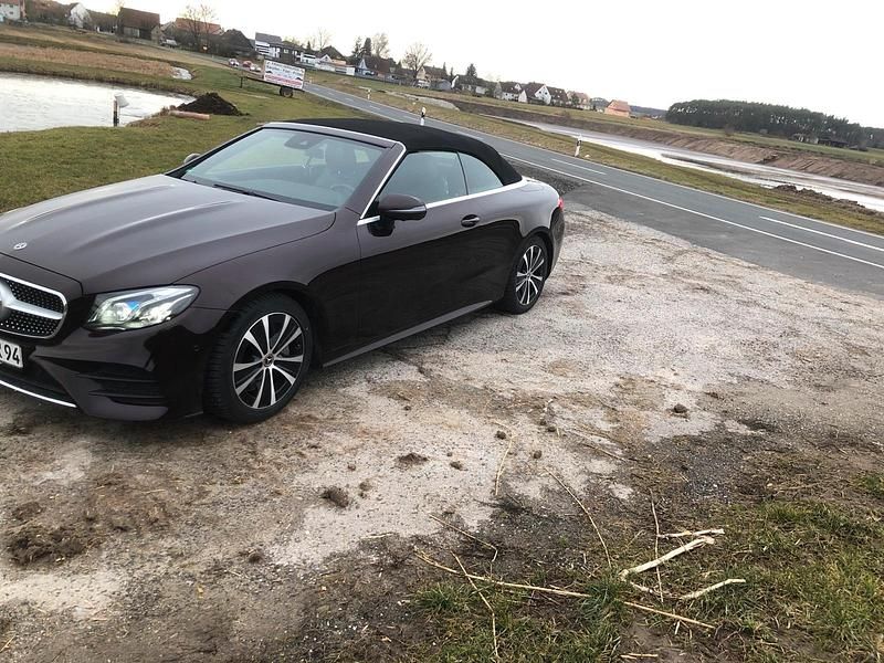 Rot Gebraucht 2018 Mercedes E300 Cabrio | 34.900 € (Guter Preis) - Bild 1/4