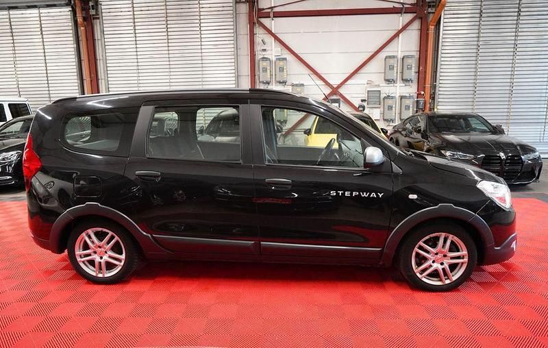 Gebraucht Dacia Lodgy Stepway 116 PS (85 kW) 2020 Schwarz Van / Kleinbus