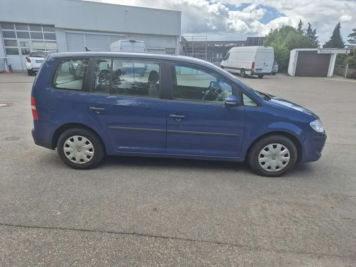 Gebraucht VW Touran Conceptline 140 PS (102 kW) 2009 Indienblau Van / Kleinbus
