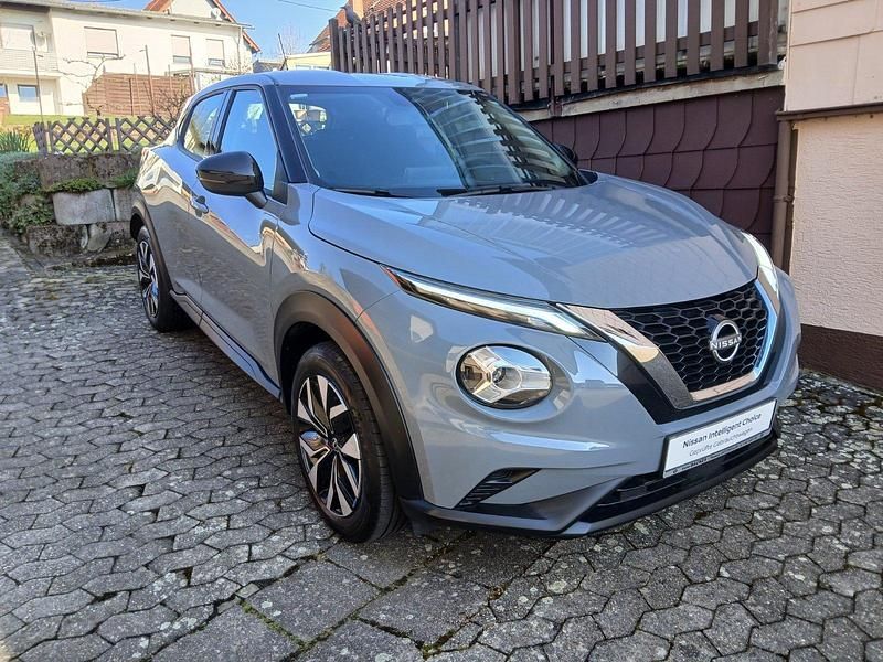 Gebraucht Nissan Juke Acenta 114 PS (83 kW) 2023 Ceramic grey SUV