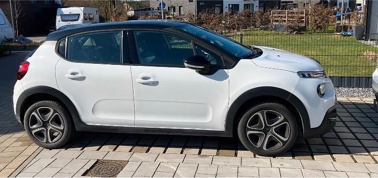 Weiß Gebraucht 2018 Citroën C3 PureTech Kleinwagen | 9.300 € (Fairer Preis) - Bild 1/4
