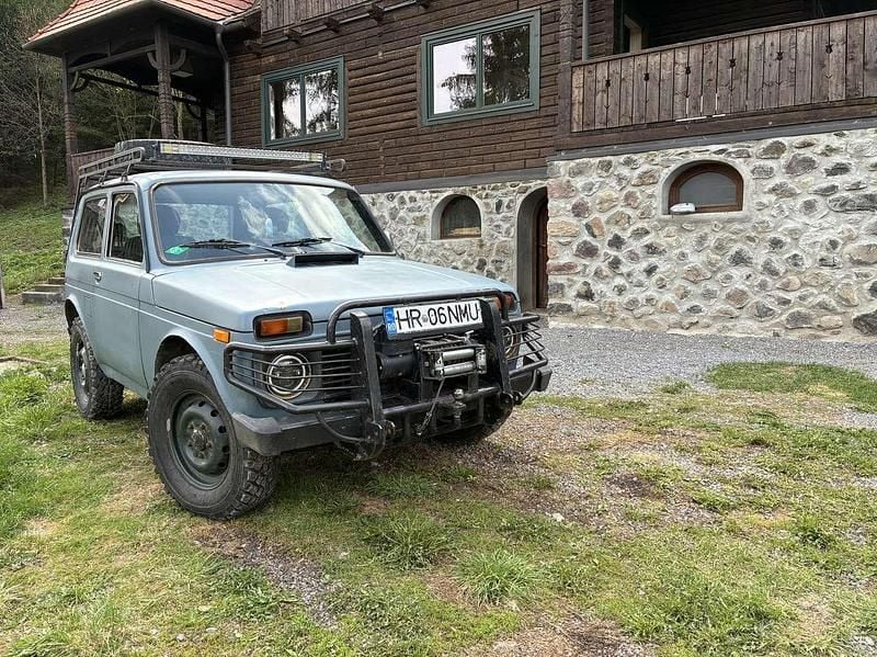 Gebraucht Lada niva 64 PS (47 kW) 2004 Blau SUV