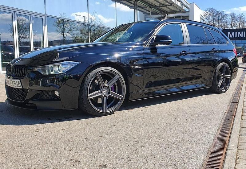 Schwarz Gebraucht 2013 BMW 320 M Sport Kombi | 14.000 € (Teuer) - Bild 1/4