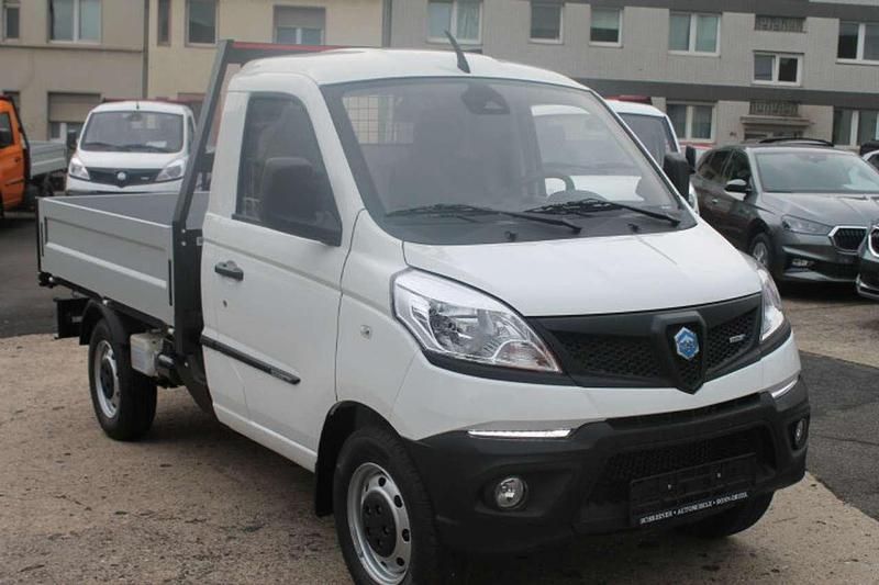 Neu Piaggio Porter 106 PS (77 kW) 2026 Marble weiss SUV