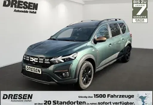 Neu Dacia Jogger Extreme 158 PS (116 kW) 2025 Gruen Van / Kleinbus