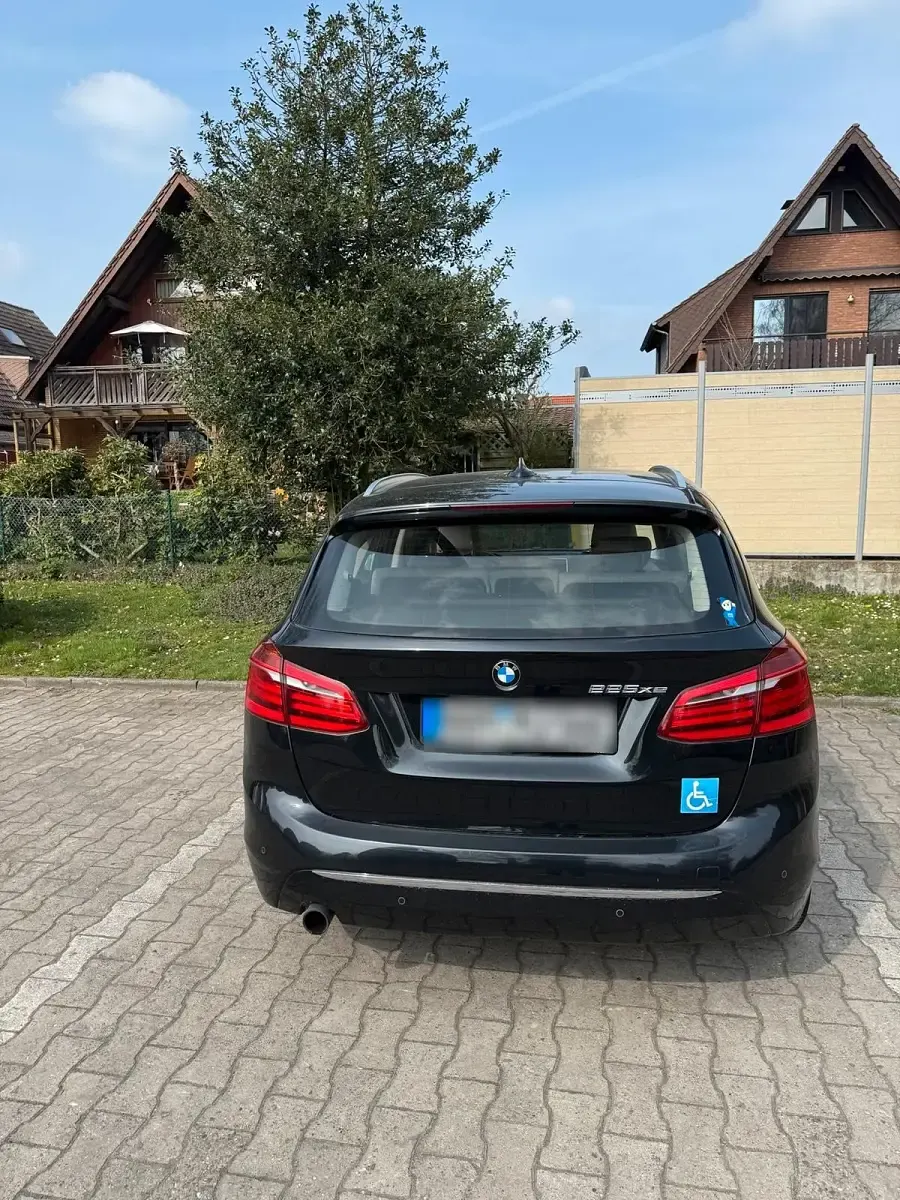 Gebraucht BMW 225 224 PS (164 kW) 2017 Schwarz Limousine