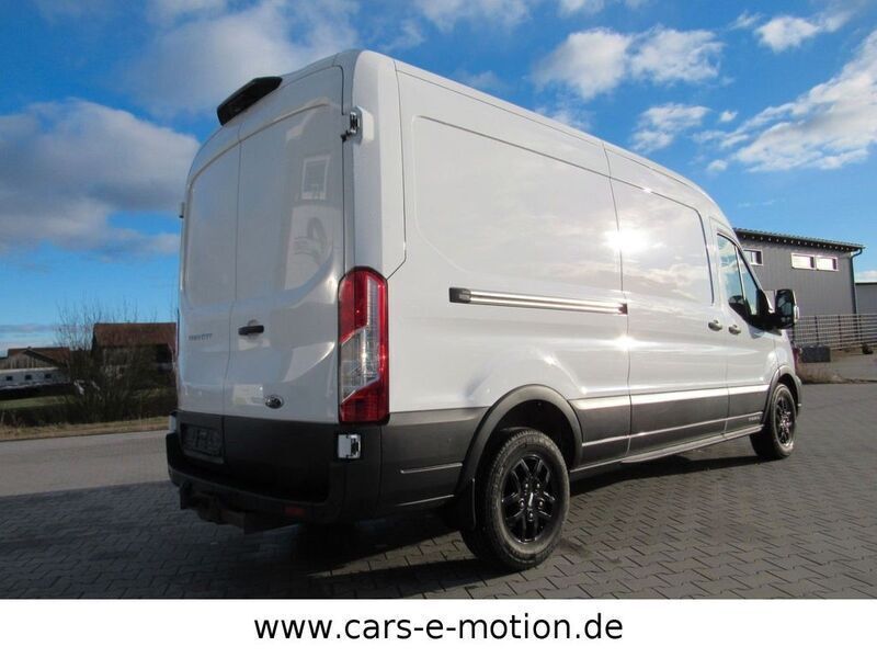 Gebraucht Ford Transit 170 PS (125 kW) 2021 Weiß Van / Kleinbus
