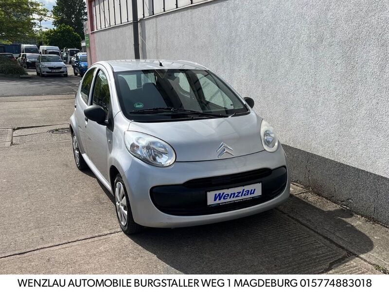 Grau Gebraucht 2005 Citroën C1 Advance Kleinwagen | 1.750 € (Fairer Preis) - Bild 1/4