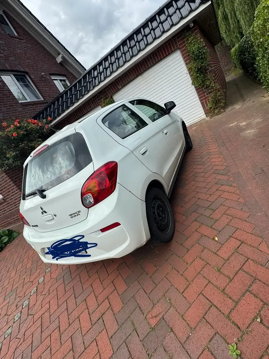 Gebraucht Mitsubishi Space Star 69 PS (50 kW) 2018 Weiß Kleinwagen
