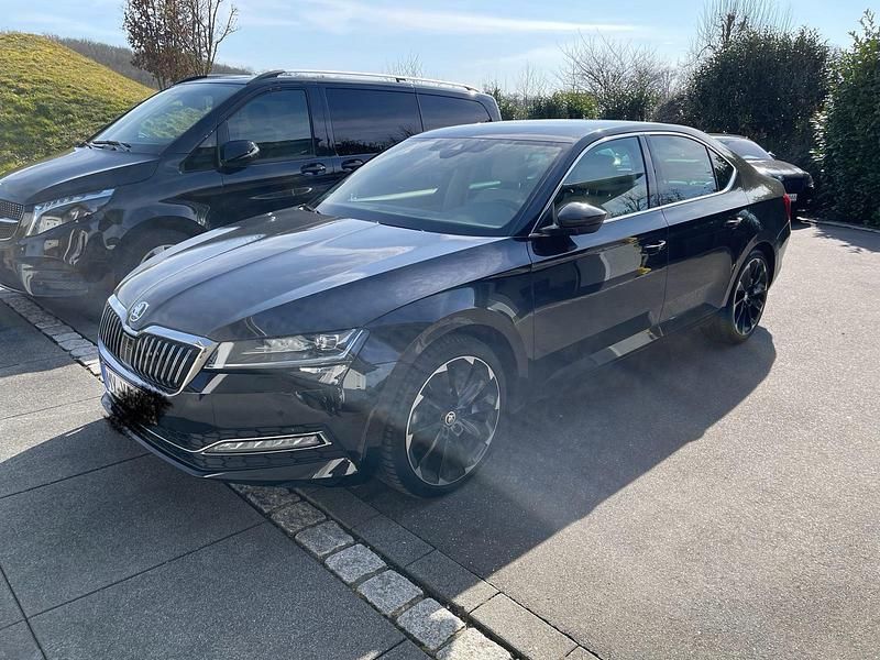 Gebraucht 2020 Skoda Superb Limousine | 20.500 € (Superpreis) - Bild 1/4
