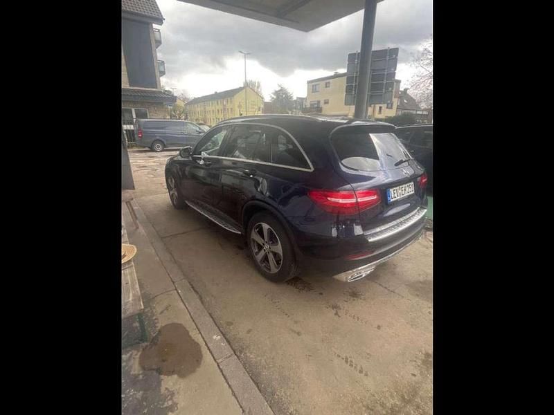 Gebraucht Mercedes GLC220 170 PS (125 kW) 2018 Blau SUV