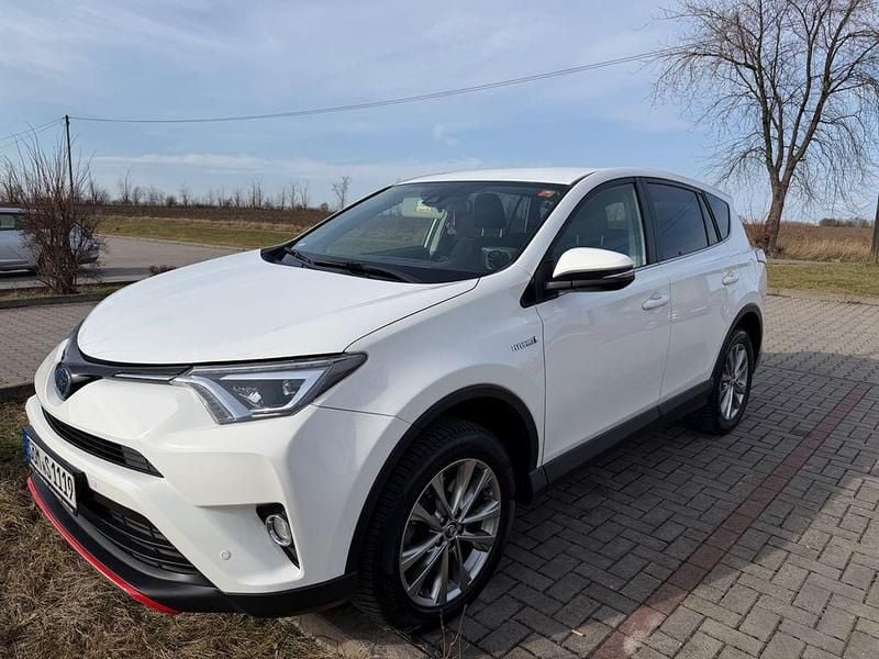 Gebraucht Toyota RAV4 Edition-S 197 PS (144 kW) 2018 Weiß SUV