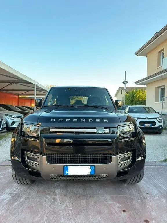 Gebraucht Land Rover Defender SE Dynamic 249 PS (183 kW) 2024 Schwarz SUV