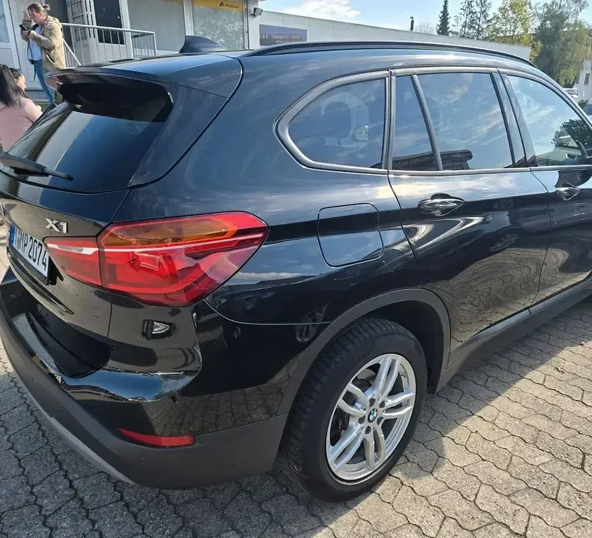 Gebraucht BMW X1 116 PS (85 kW) 2017 Gold SUV