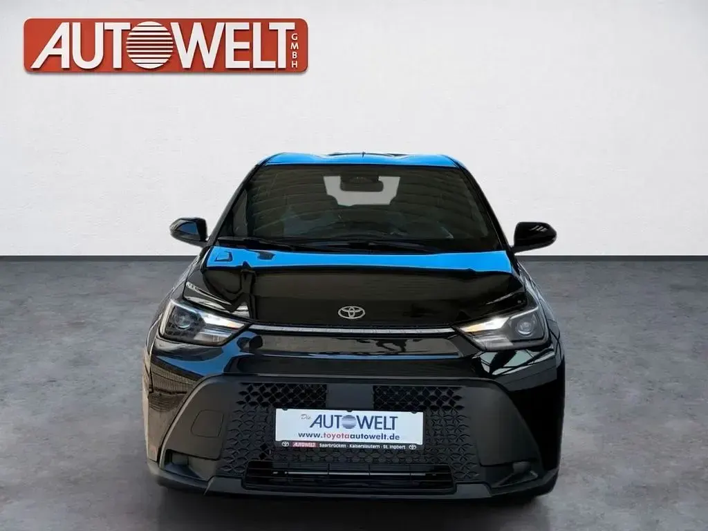 Neu Toyota Aygo X Active 116 PS (85 kW) 2026 Schwarz SUV