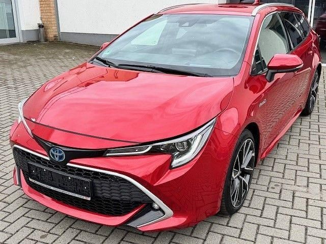 Rot Gebraucht 2021 Toyota Corolla Lounge Kombi | 24.490 € (Fairer Preis) - Bild 1/4