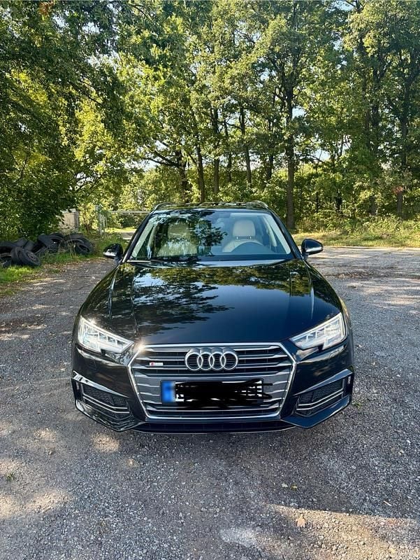 Gebraucht Audi A4 150 PS (110 kW) 2016 Schwarz Kombi