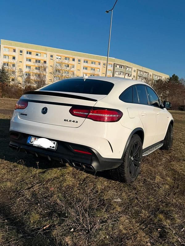 Gebraucht Mercedes GLE450 AMG AMG 367 PS (269 kW) 2016 Weiß Coupé