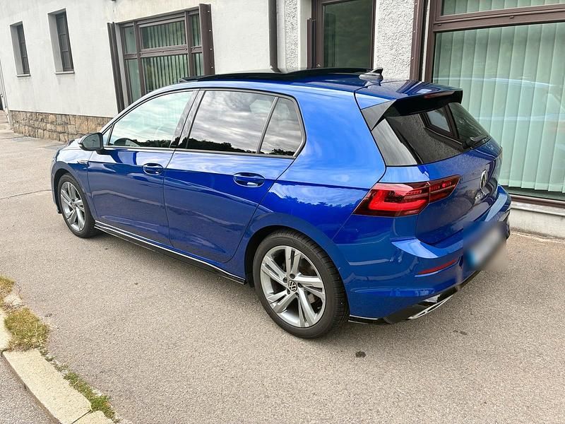Gebraucht VW Golf R-line 150 PS (110 kW) 2023 Blau Limousine
