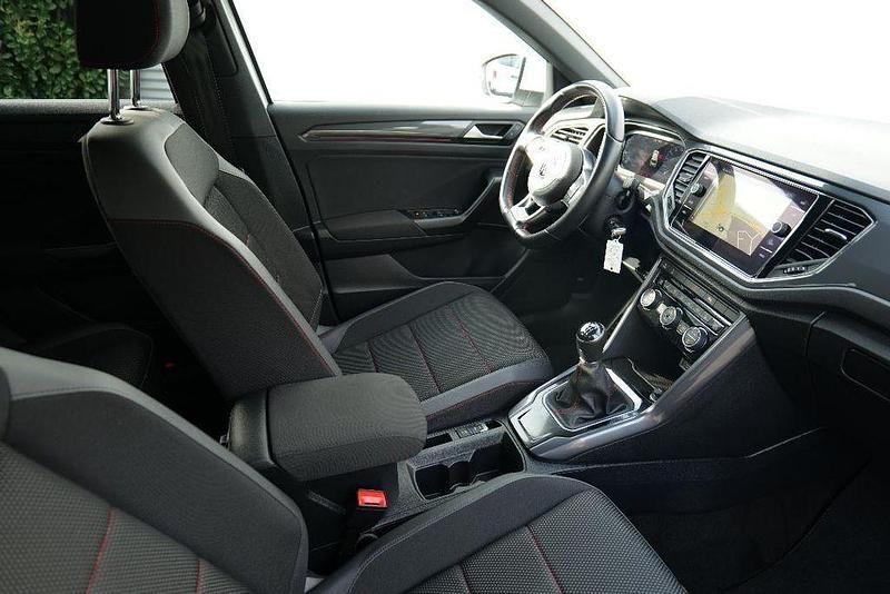 Używany VW T-Roc Active 150 KM (110 kW) 2021 Biały SUV
