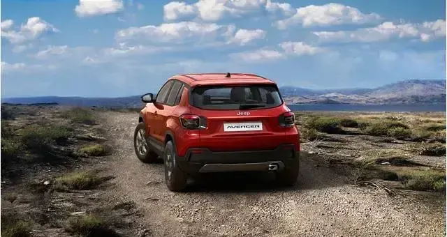 Gebraucht Jeep Avenger Longitude 74 PS (54 kW) 2024 Andere SUV