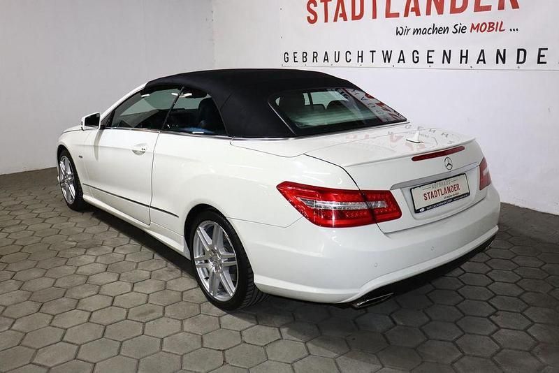 Gebraucht Mercedes E500 Avantgarde 408 PS (300 kW) 2012 Calcitweiss  unilack Cabrio