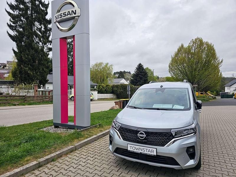 Silber Neu 2025 Nissan Townstar Tekna Van / Kleinbus | 44.750 € - Bild 1/4