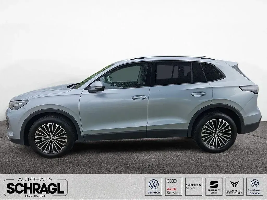 Gebraucht VW Tiguan Life 150 PS (110 kW) 2026 Oyster silver metallic SUV