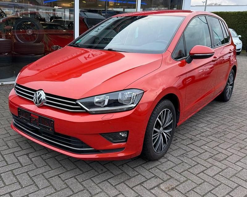 Orange Gebraucht 2016 VW Golf Sportsvan Allstar Van / Kleinbus | 8.600 € (Guter Preis) - Bild 1/4