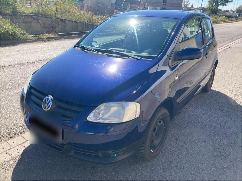 Blau Gebraucht 2006 VW Fox Kleinwagen | 1.450 € - Bild 1/4