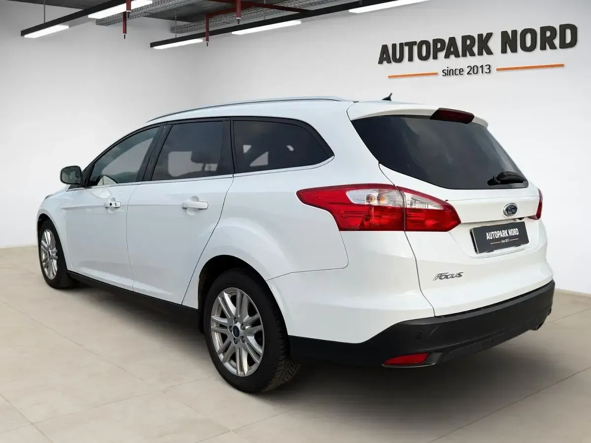 Gebraucht Ford Focus Titanium 140 PS (102 kW) 2015 Weiß Kombi