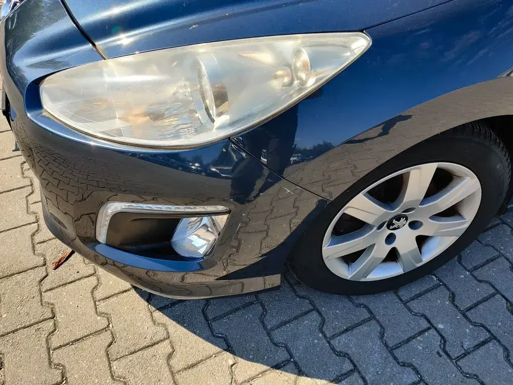 Gebraucht Peugeot 308 Active 111 PS (81 kW) 2013 Blau Limousine