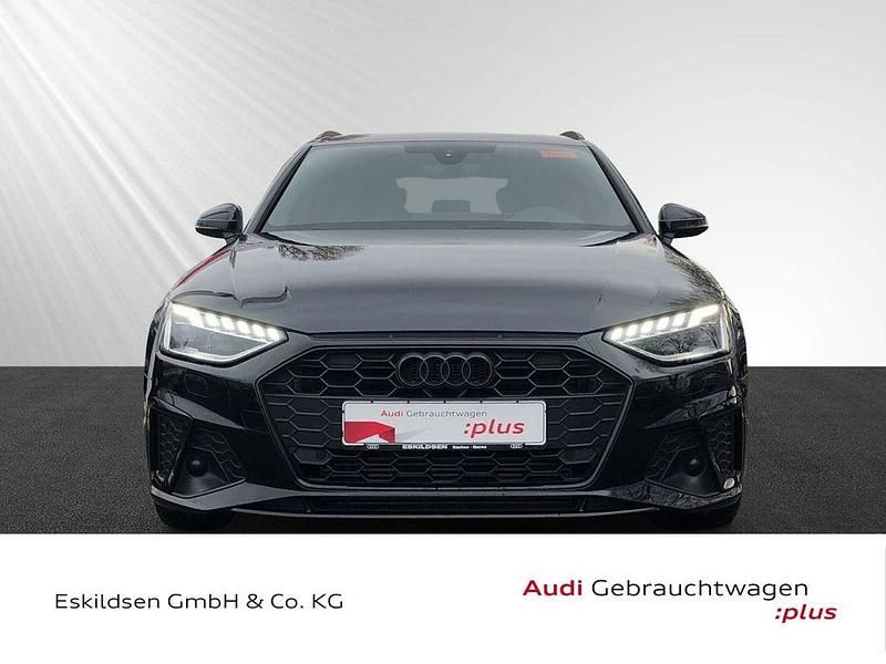Gebraucht Audi A4 S-Line 150 PS (110 kW) 2023 Mythosschwarz metallic Kombi