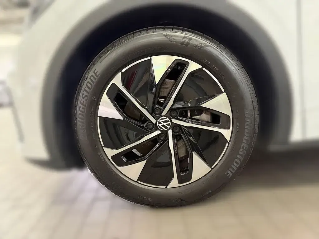 Gebraucht VW ID.5 Pro Performance 150 kW (204 PS) 2023 Blanco nevada/schwarz SUV