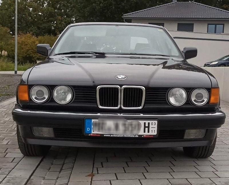 Gebraucht BMW 730 Performance 188 PS (138 kW) 1989 Schwarz Limousine