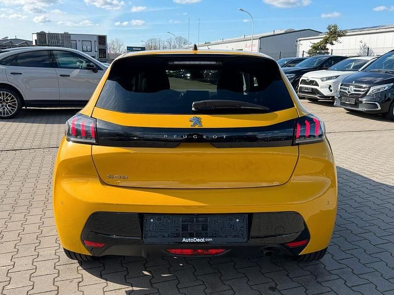 Gebraucht Peugeot 208 Allure 101 PS (74 kW) 2023 Gelb Kleinwagen
