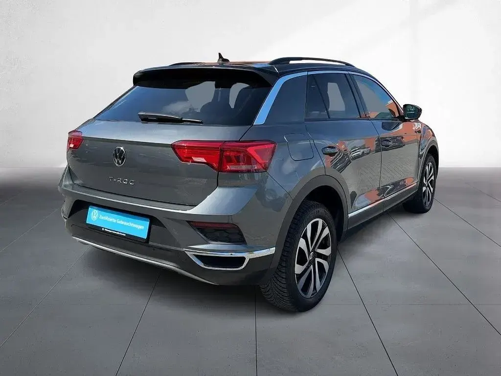 Używany VW T-Roc Active 150 KM (110 kW) 2021 Szary SUV