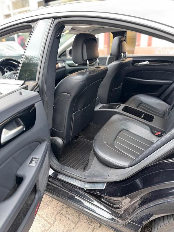 Gebraucht Mercedes CLS350 265 PS (194 kW) 2012 Schwarz Limousine