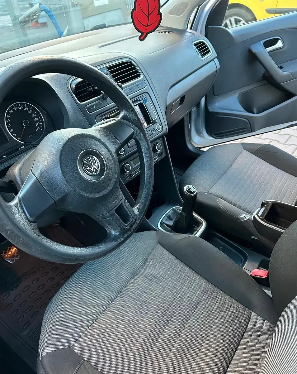 Gebraucht VW Polo 90 PS (66 kW) 2010 Silber Kleinwagen