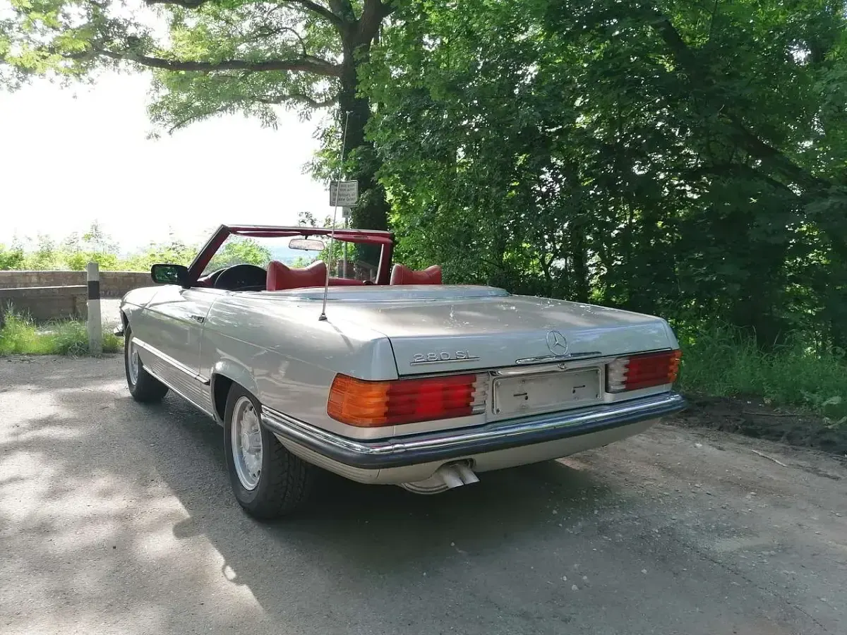Gebraucht Mercedes 280 185 PS (136 kW) 1976 Silber Cabrio