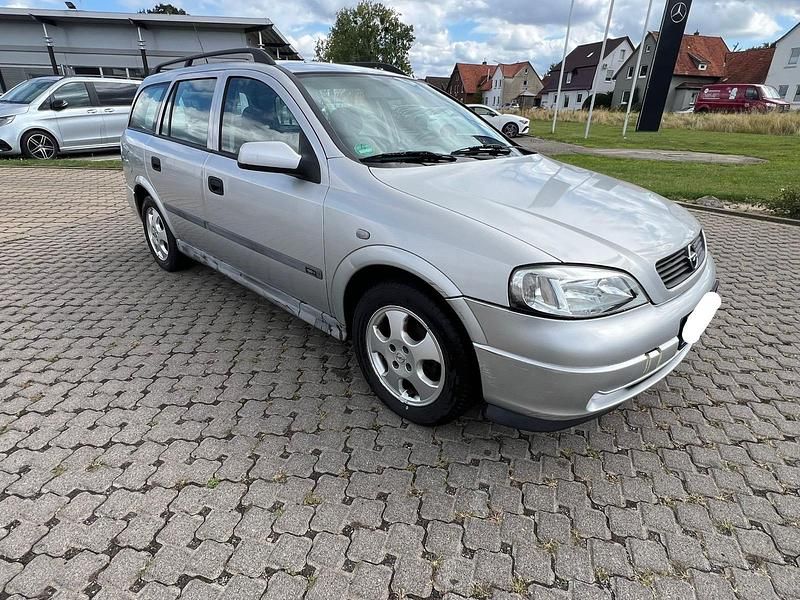 Silber Gebraucht 2009 Opel Astra Kombi | 850 € (Superpreis) - Bild 1/4