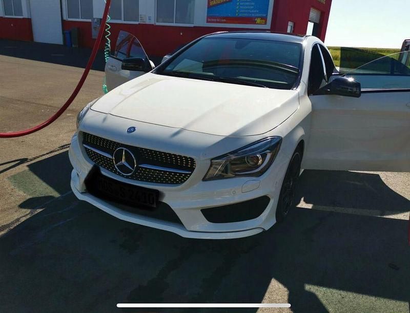 Gebraucht Mercedes CLA200 AMG line 156 PS (114 kW) 2016 Weiß Coupé