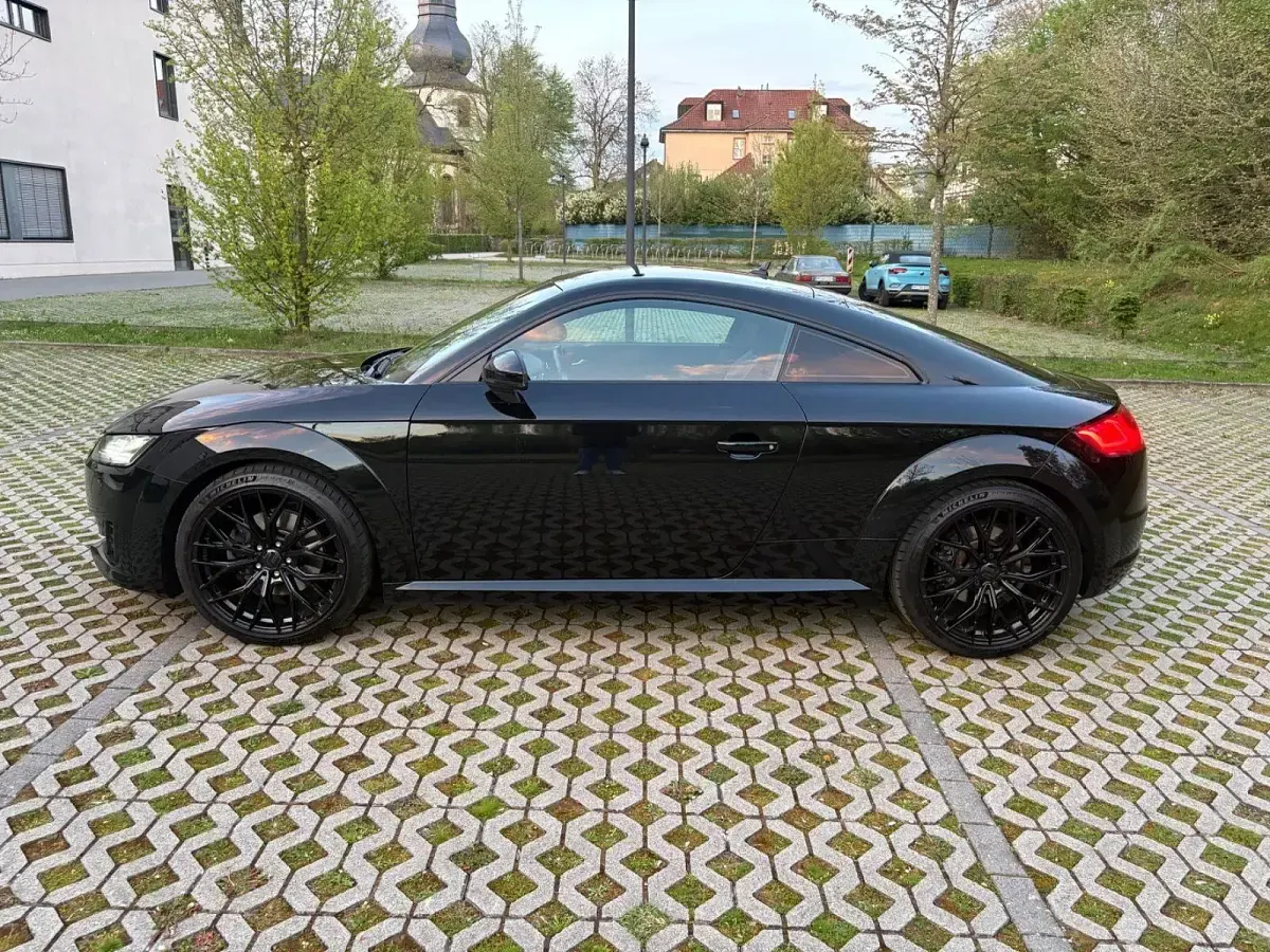 Gebraucht Audi TT Ambiente 230 PS (169 kW) 2015 Schwarz Coupé