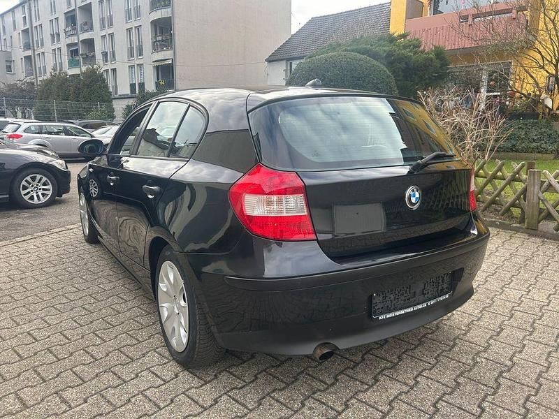 Gebraucht BMW 116 Advantage 116 PS (85 kW) 2005 Schwarz Kleinwagen