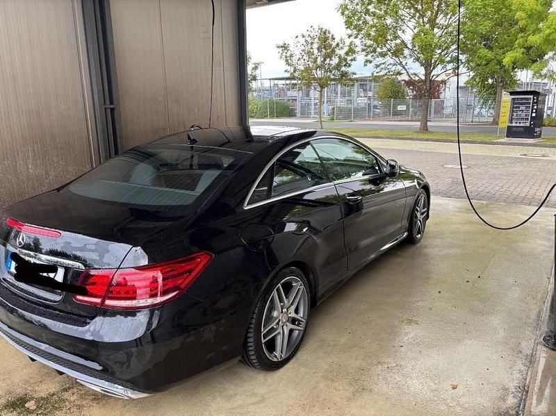 Schwarz Gebraucht 2015 Mercedes E400 Coupé | 24.000 € (Fairer Preis) - Bild 1/4