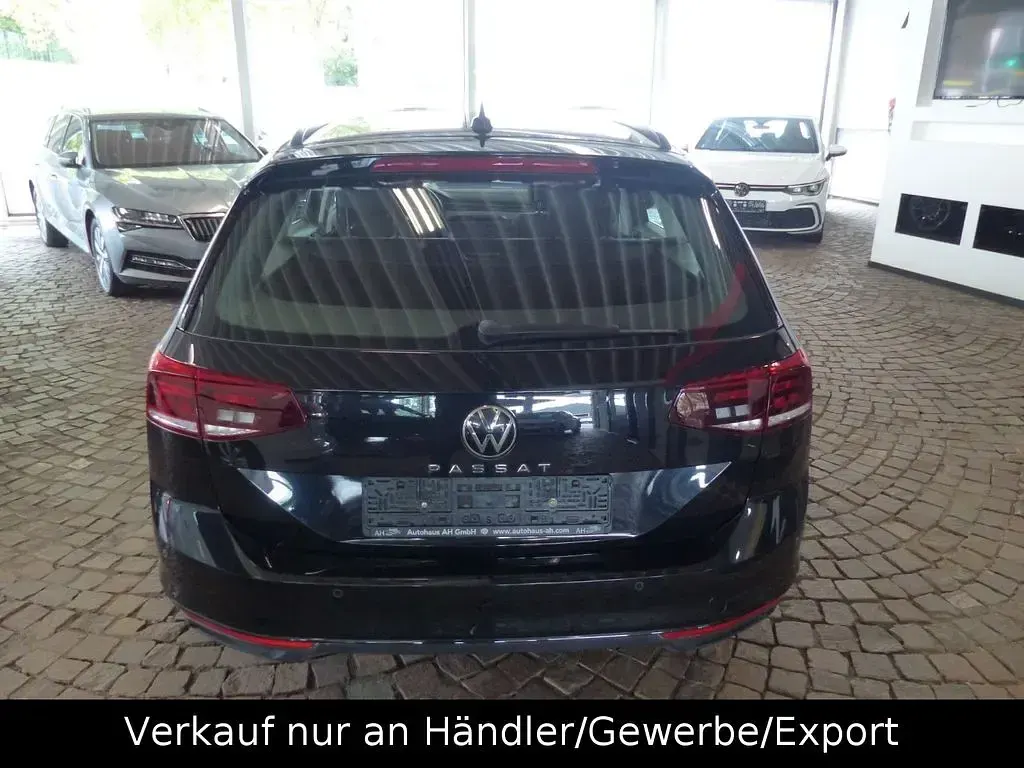 Gebraucht VW Passat Business 150 PS (110 kW) 2022 Schwarz Kombi
