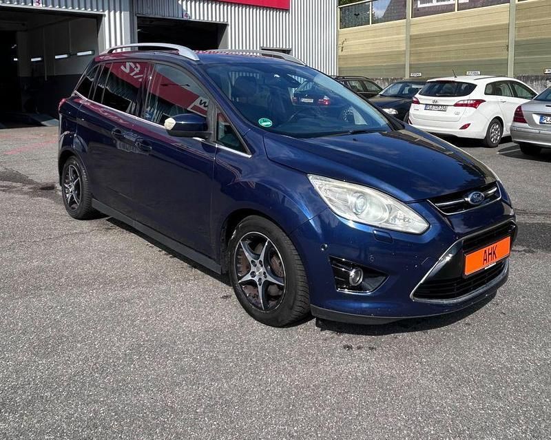 Blau Gebraucht 2011 Ford Grand C-Max Van / Kleinbus | 5.950 € (Fairer Preis) - Bild 1/4