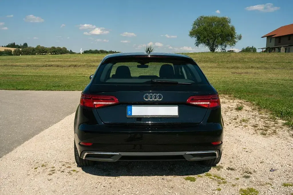 Gebraucht Audi A3 Sport 204 PS (150 kW) 2020 Schwarz Limousine