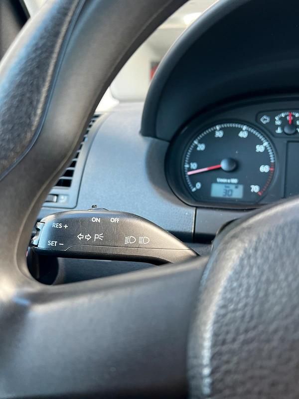 Gebraucht VW Polo 75 PS (55 kW) 2007 Schwarz Kleinwagen