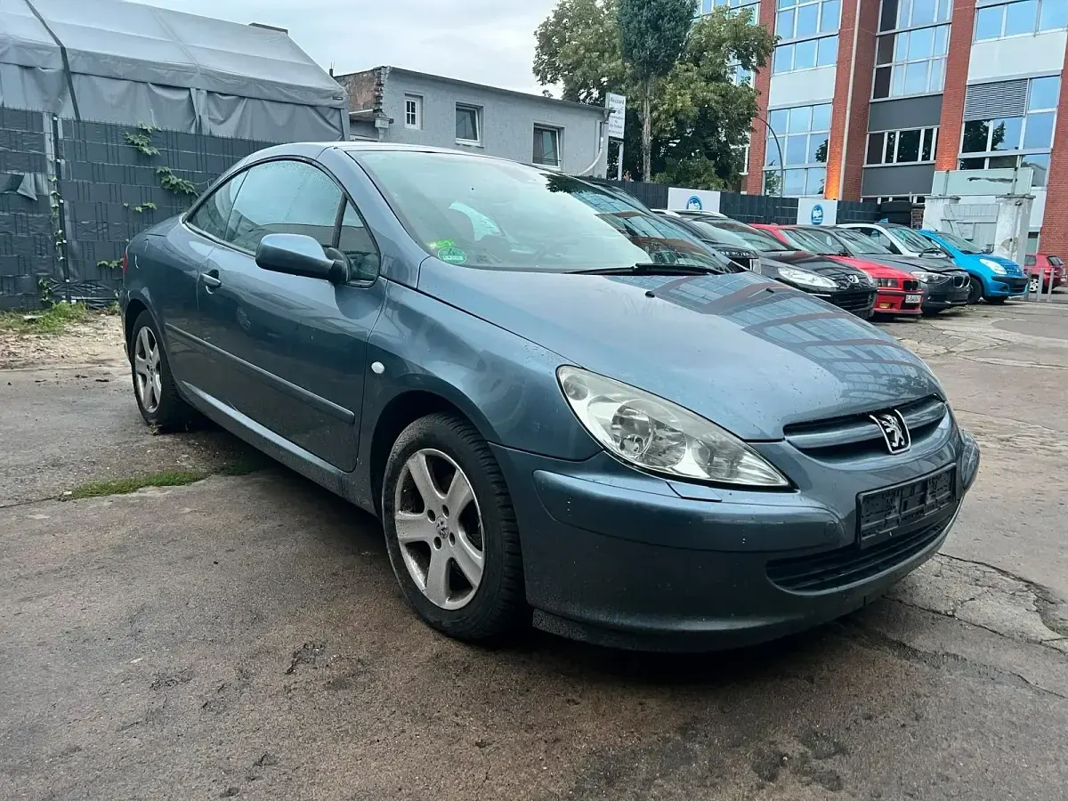 Gebraucht Peugeot 307 CC 140 PS (102 kW) 2005 Blau Cabrio